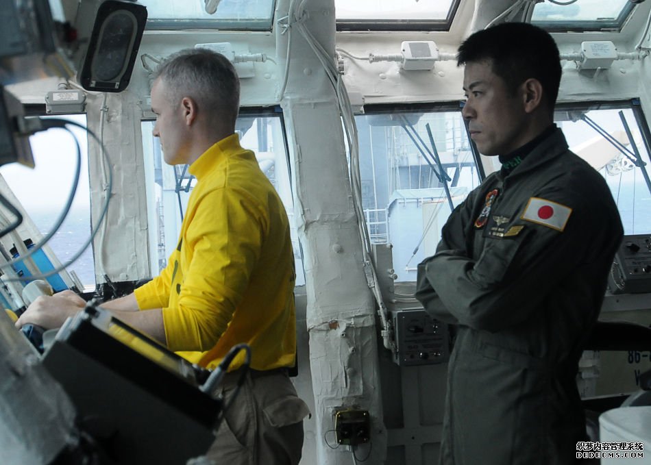 点击图片进入下一页